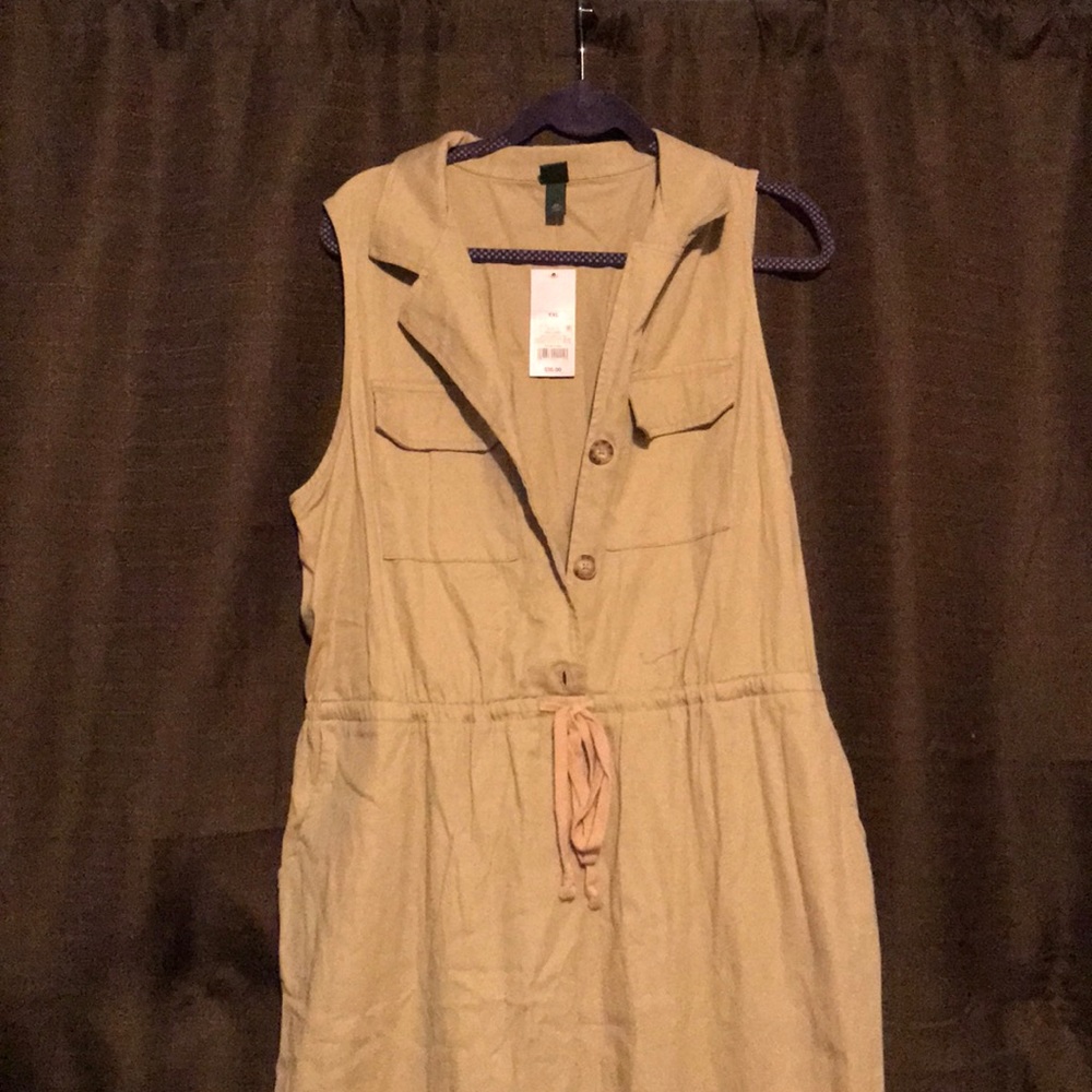 Jumpsuit - Picture 3 of 3